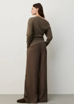 One shoulder trui
