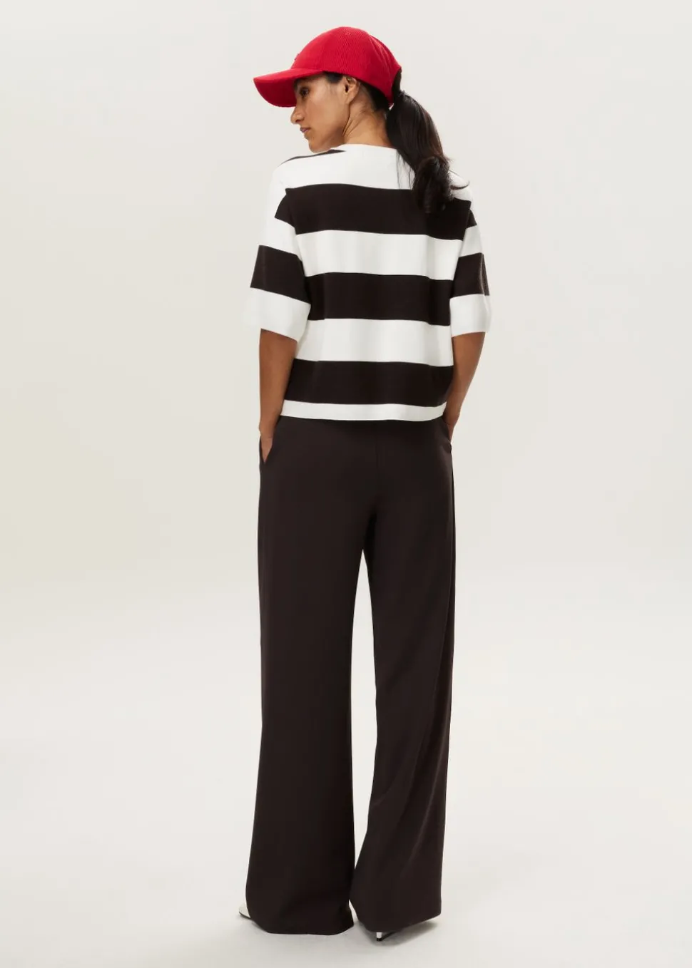 Pantalon met knopen