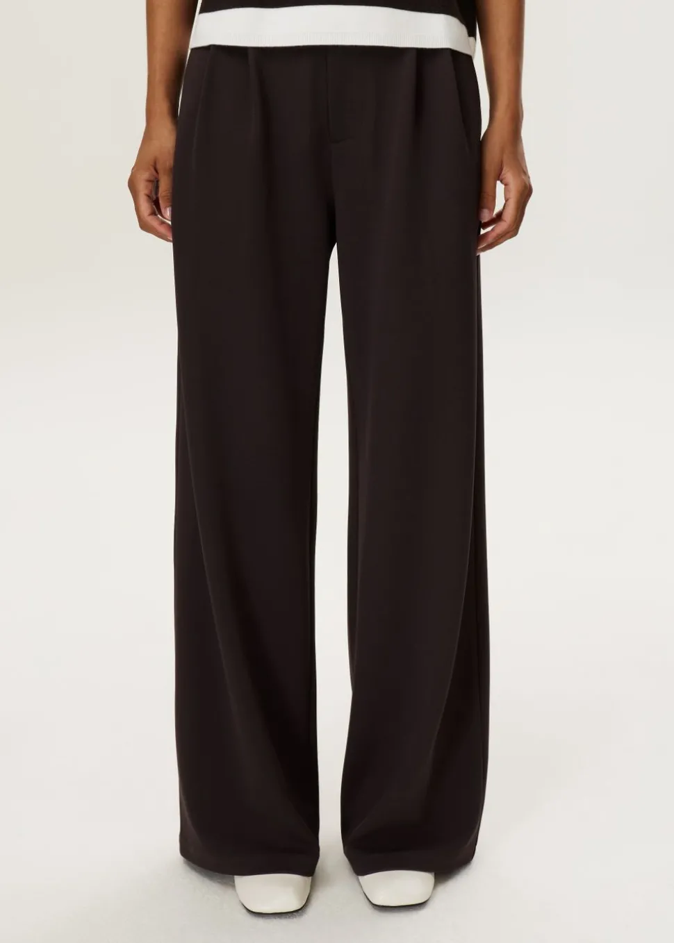 Pantalon met knopen