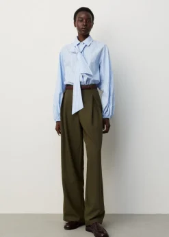 Pantalon met wijde pijpen en plooi detail