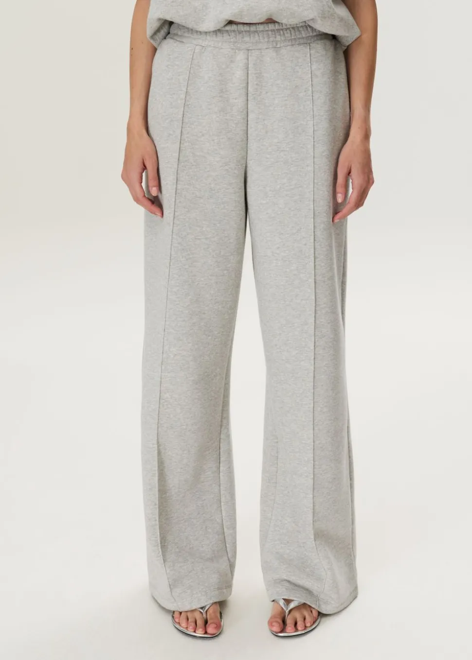 Pintuck sweat pants
