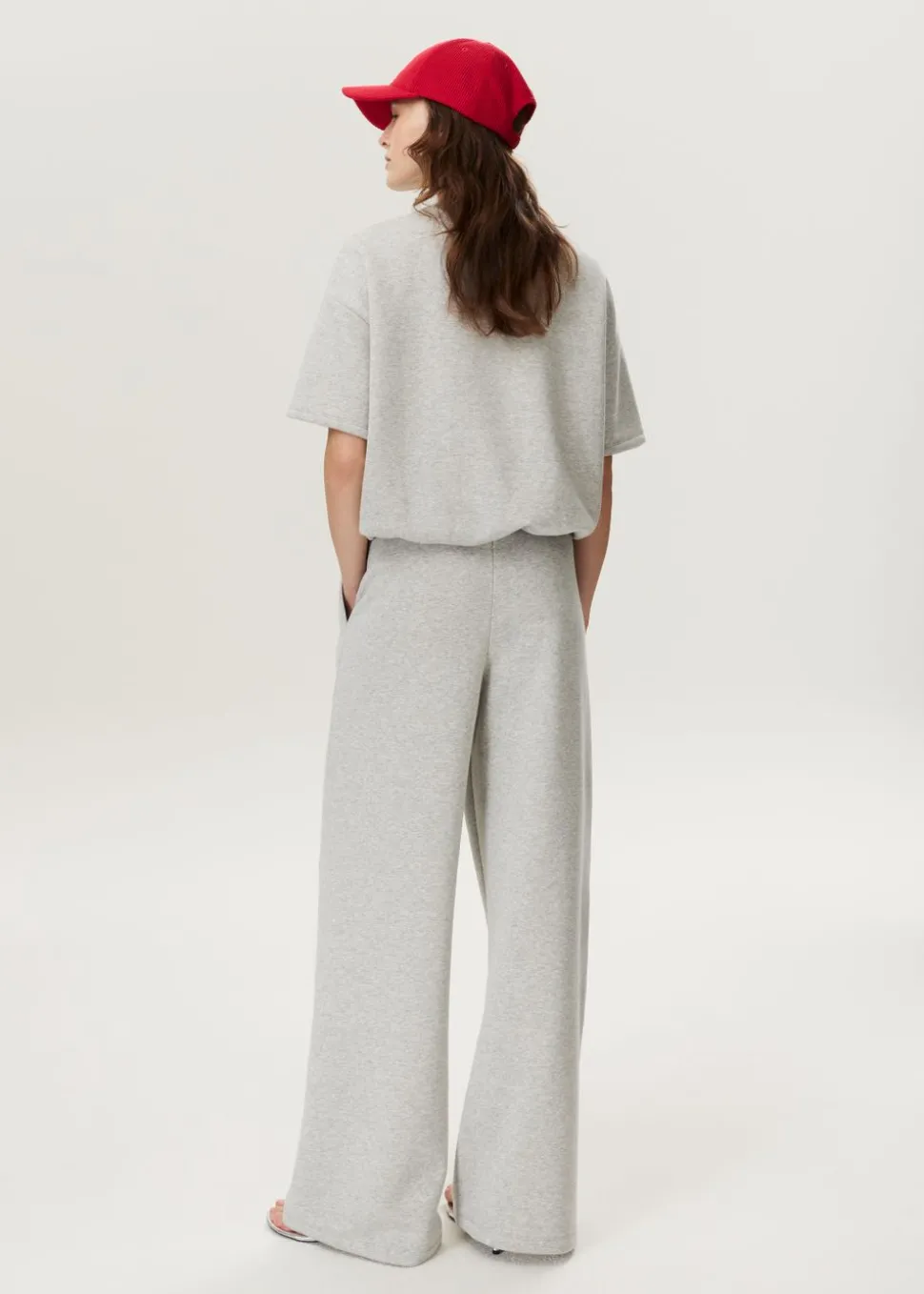Pintuck sweat pants