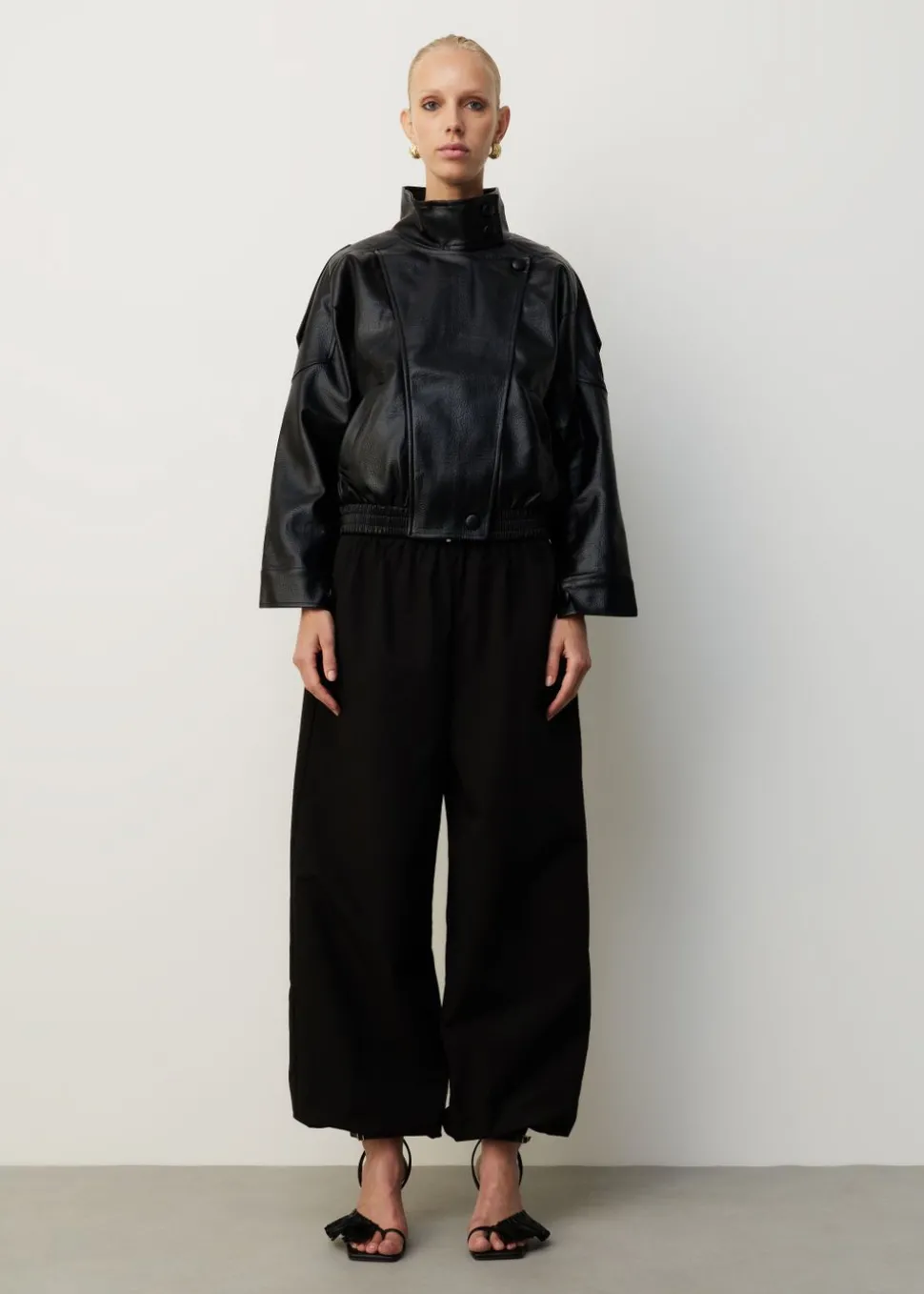 PU funnel jacket