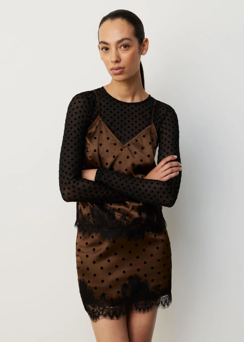 Satijnen kanten polkadot top