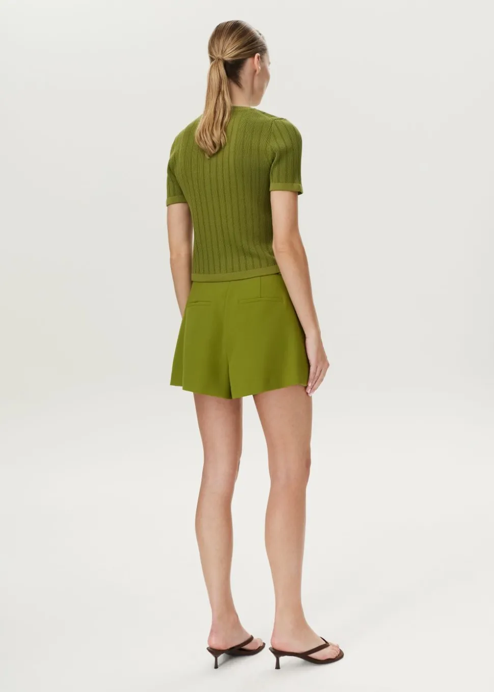 Shorts met plooidetail