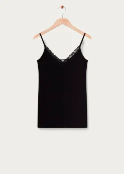 Singlet met kant