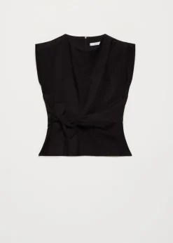Top met strikceintuur